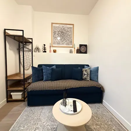 Appartamento One Street Away From The Marais! *