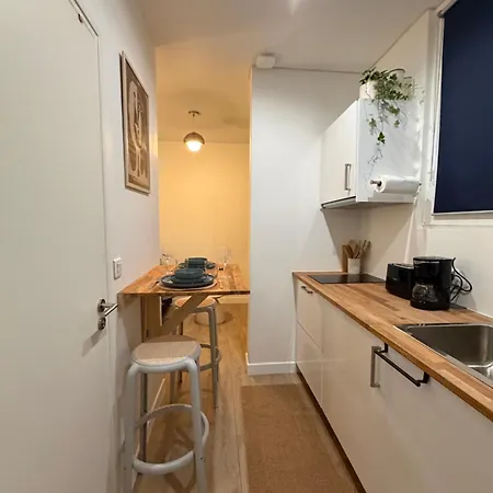 Appartamento One Street Away From The Marais!